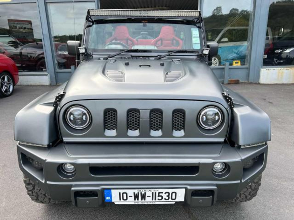 2010 Jeep Wrangler - image 2