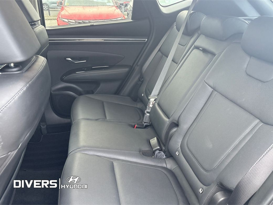 2022 Hyundai Tucson - image 11