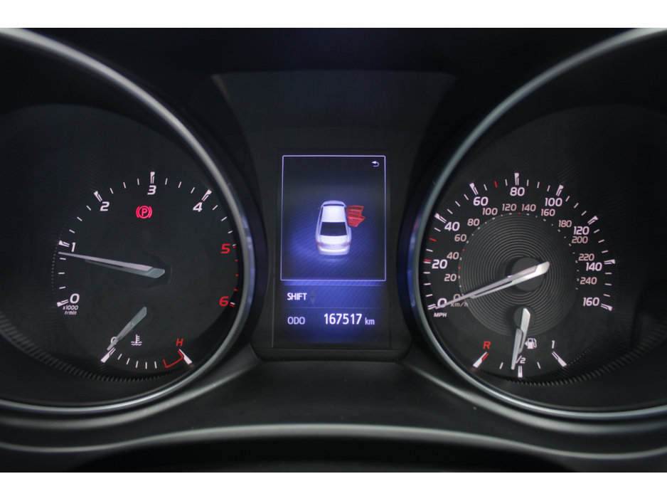 2015 Toyota Avensis - image 12