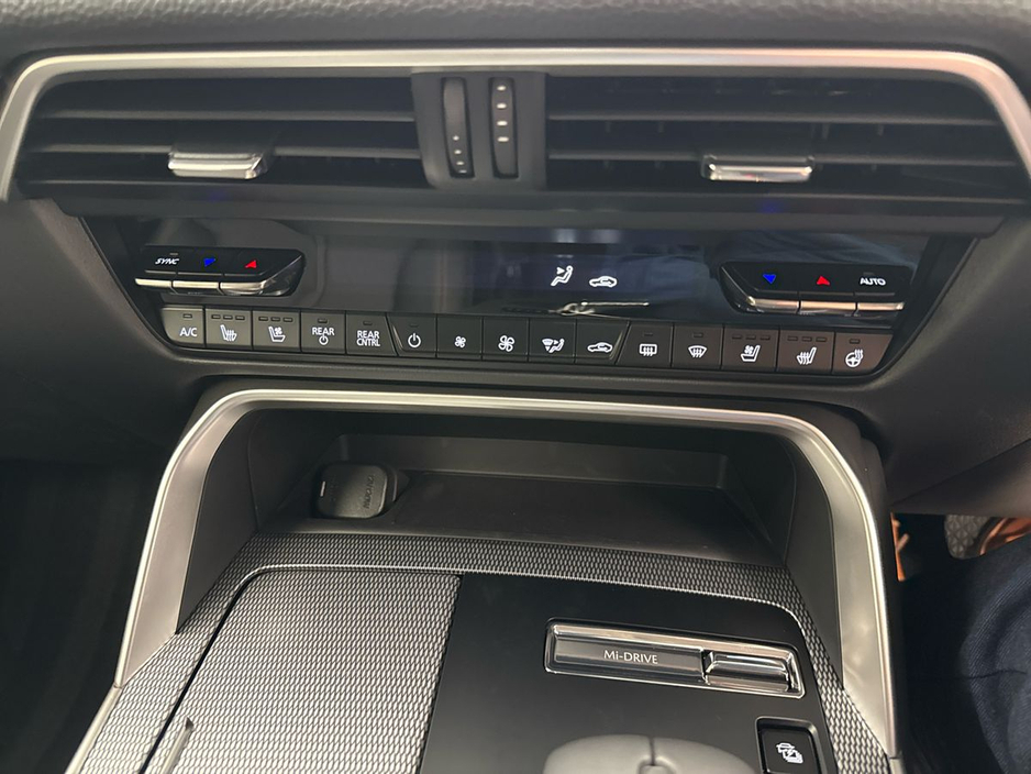 2026 Mazda CX-80 - image 16