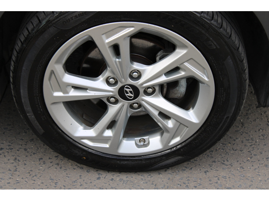 2021 Hyundai Kona - image 10