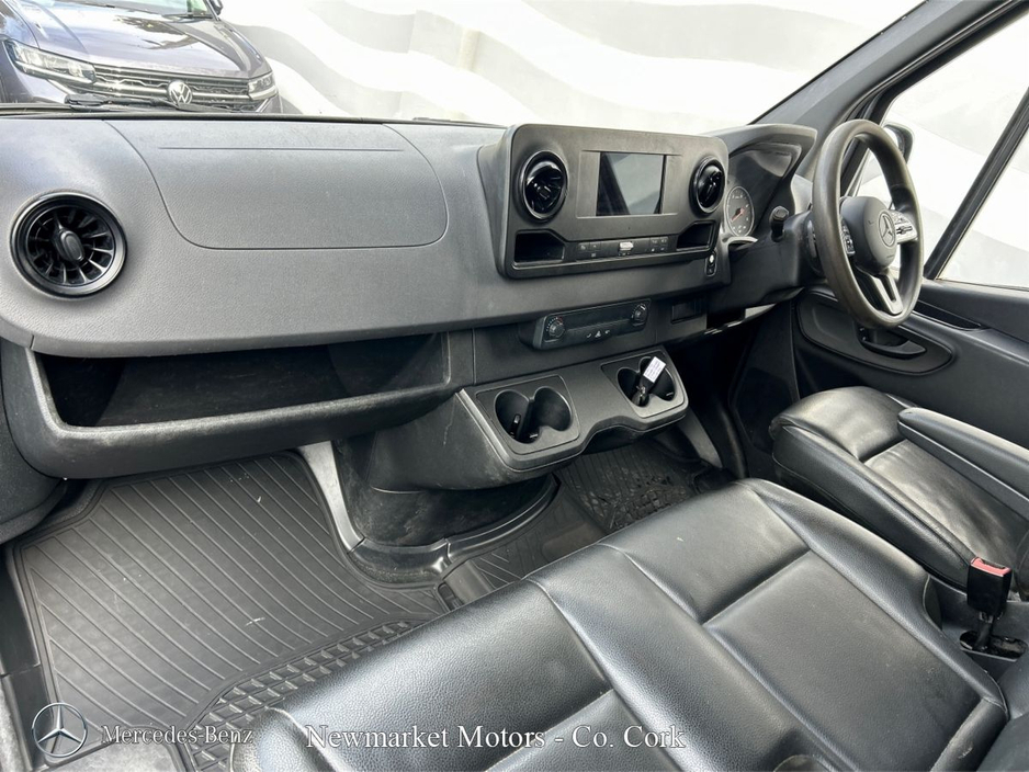 2021 Mercedes-Benz Sprinter - image 15