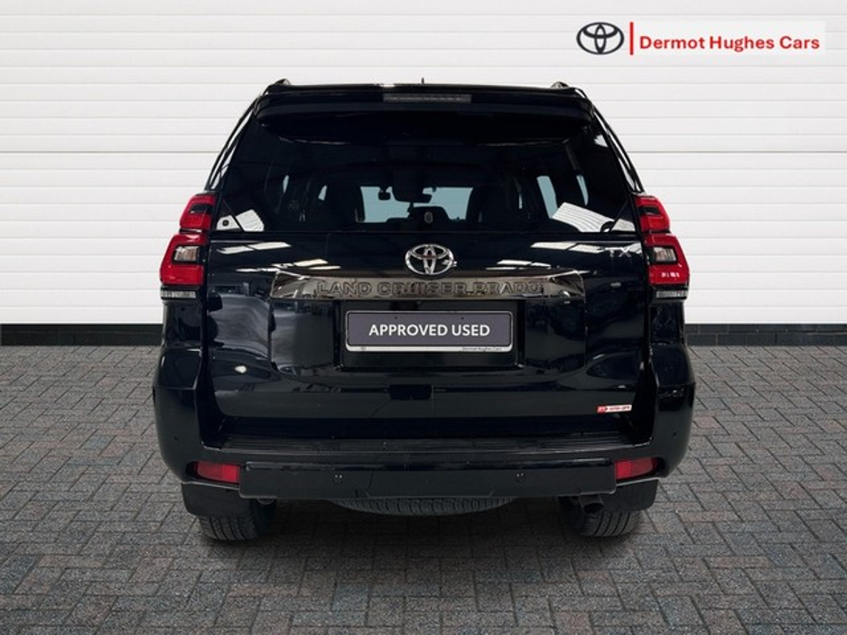 2021 Toyota Landcruiser - image 4