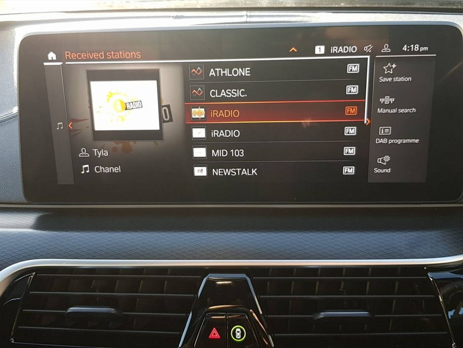 2022 BMW 5 Series - image 17