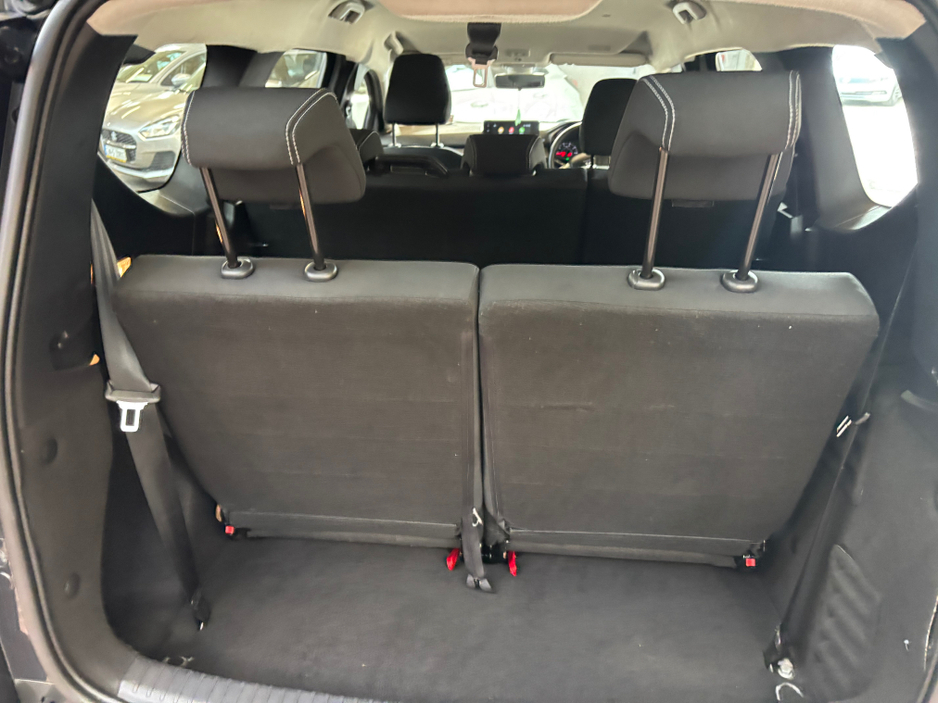 2022 Dacia Jogger - image 2