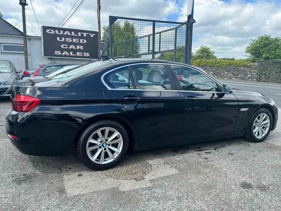 2016 BMW 5 Series - image 6