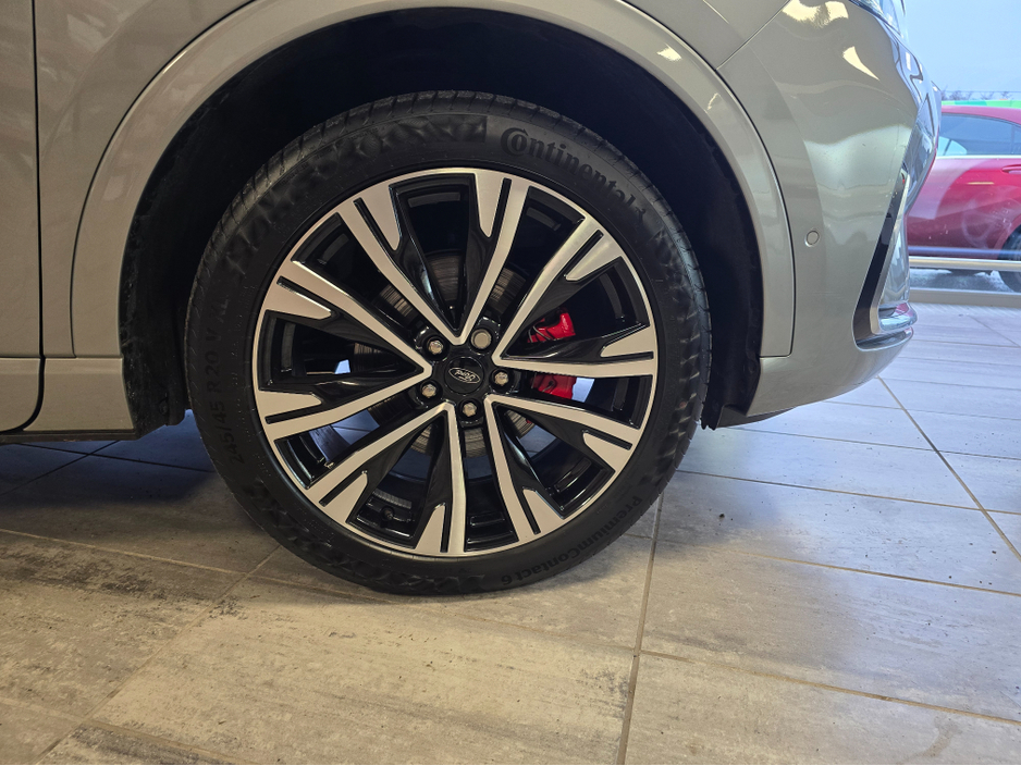 2025 Ford Kuga ST-LINE X PHEV PAN ROOF €42,900