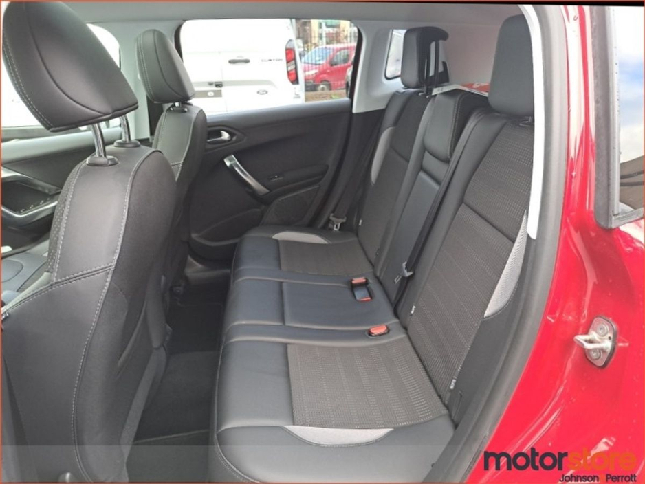 2019 Peugeot 2008 1.2 PureTech 110 Auto Allure €18,900