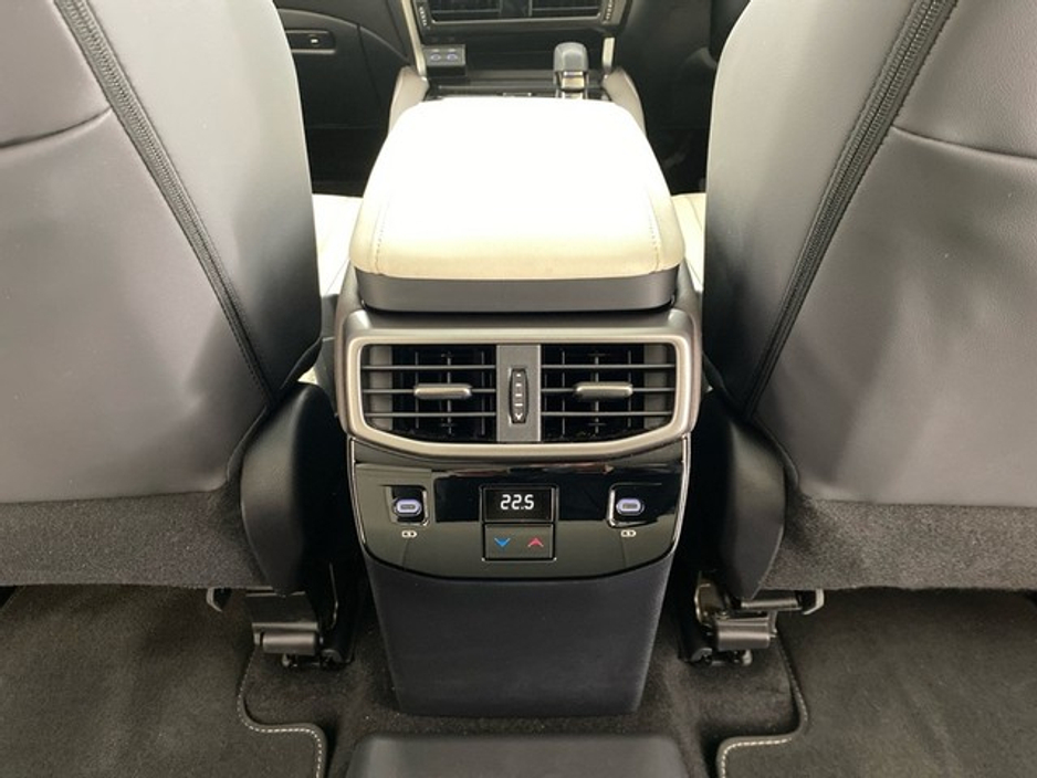 2025 Lexus RX 450h+ Luxury €85,950