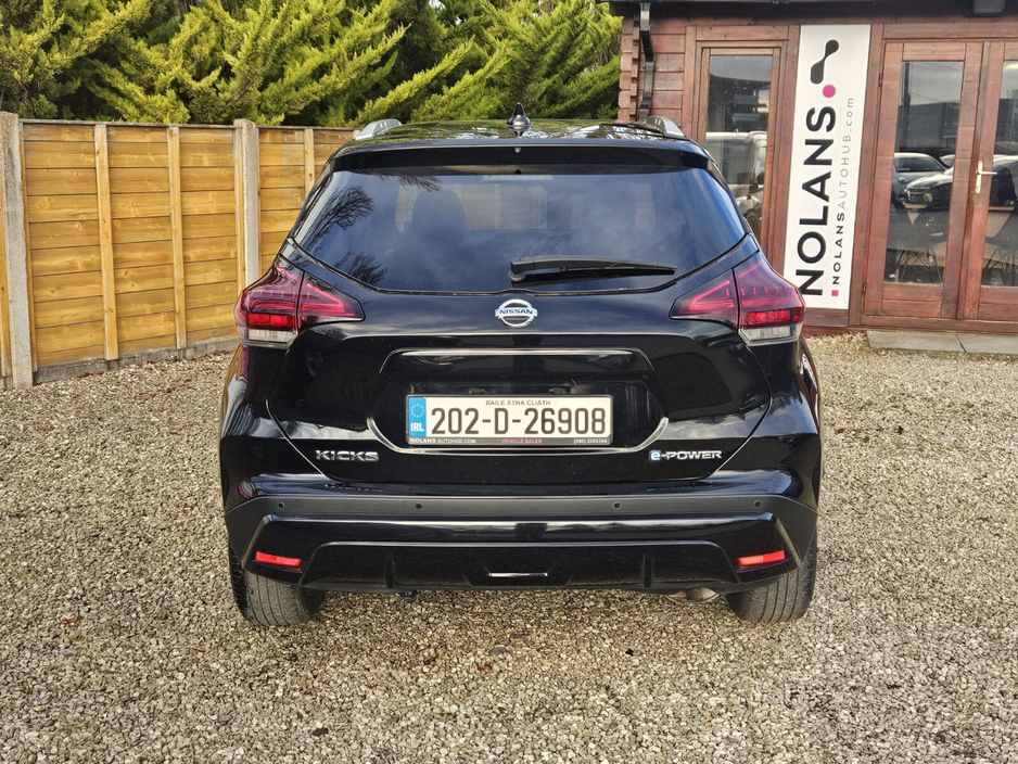 2020 Nissan Juke - image 6