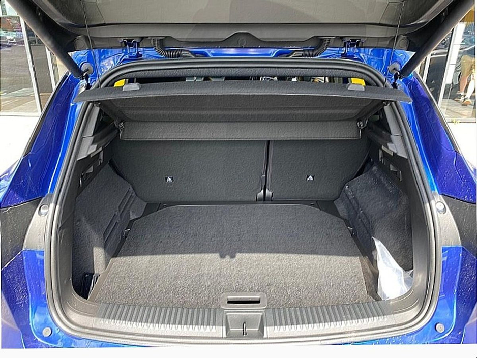 2025 Renault Austral - image 6