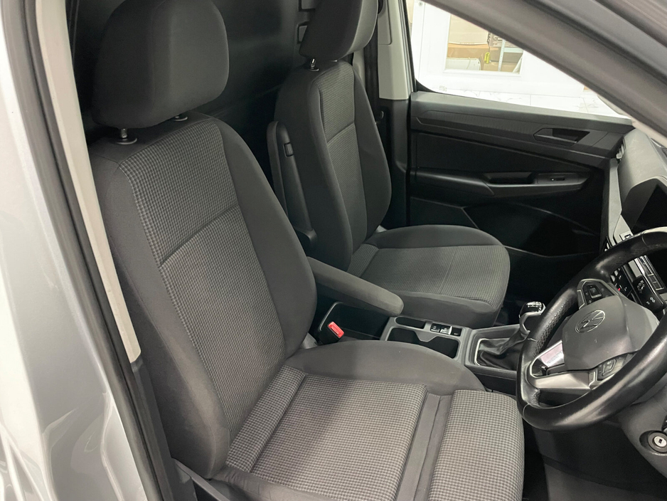 2023 Volkswagen Caddy  €19,995