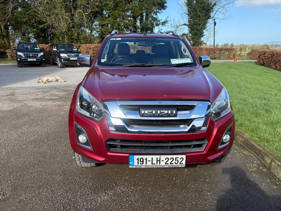 2019 Isuzu D-MAX - image 3