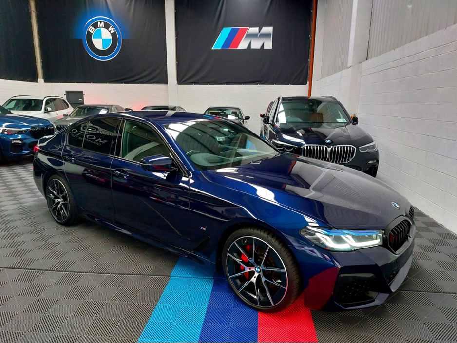 2020 BMW 5 Series - image 3