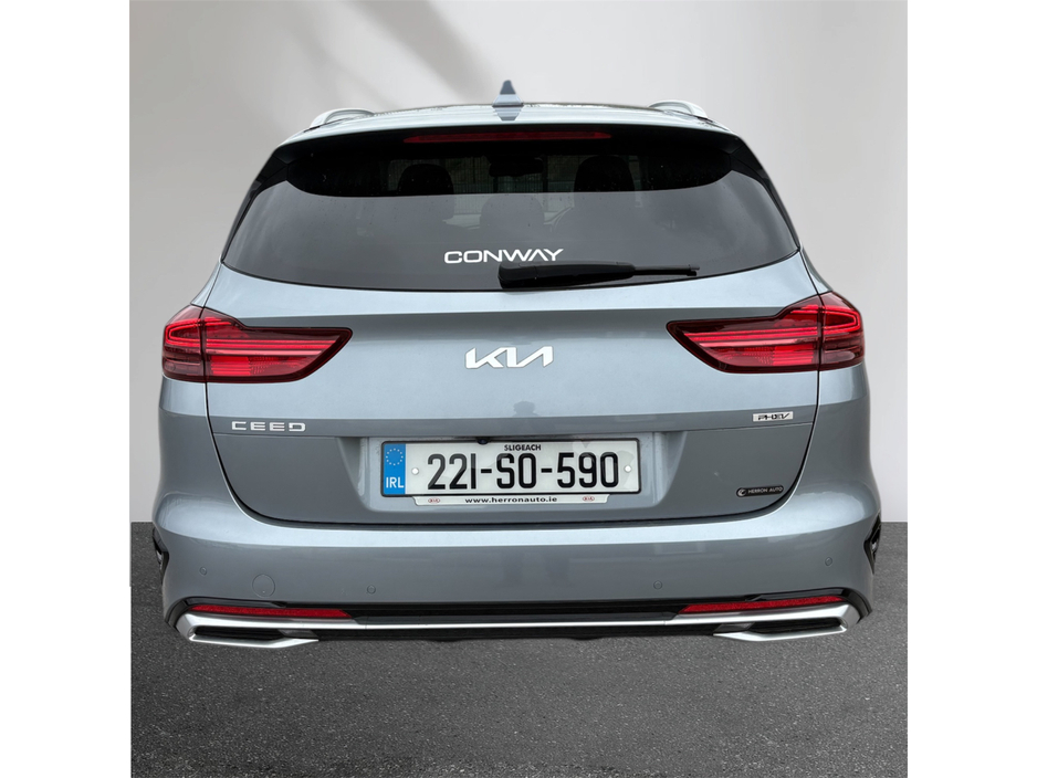 2022 Kia Ceed - image 9