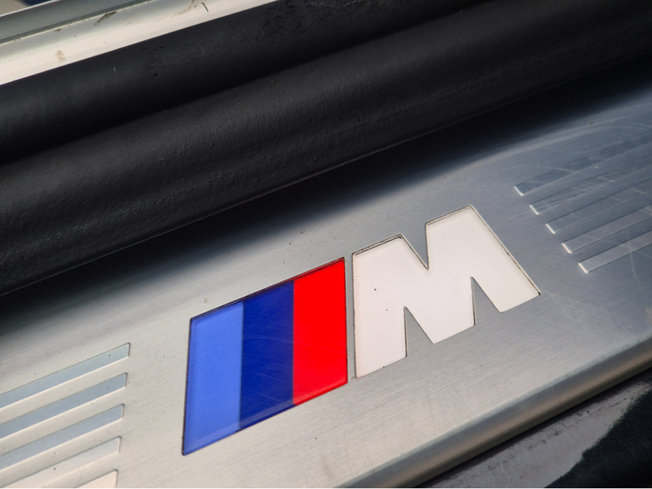 2016 BMW 7 Series - image 20