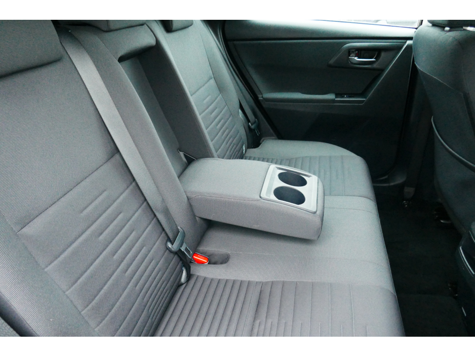 2016 Toyota Auris 1.6 D BUSINESS EDITION 1 110BHP 5DR €12,750