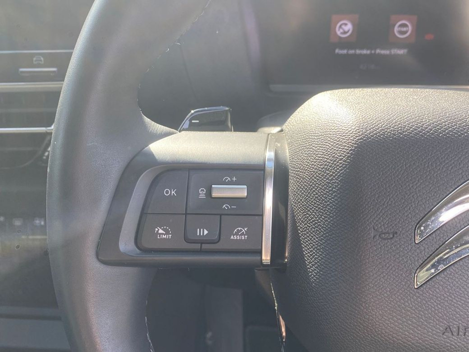 2024 Citroen C4 - image 18