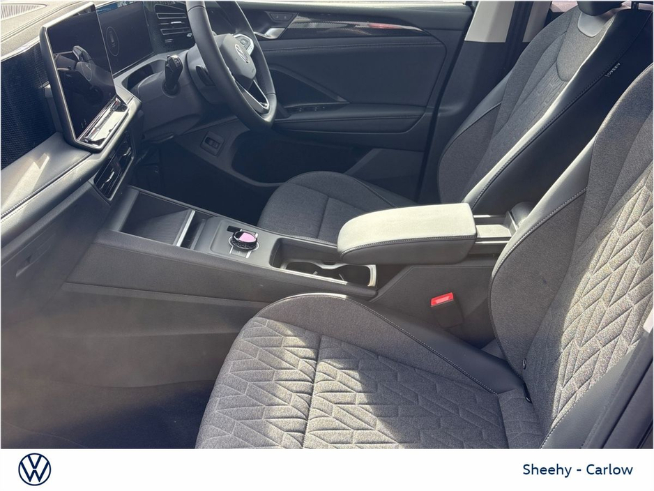 2026 Volkswagen Tiguan - image 4