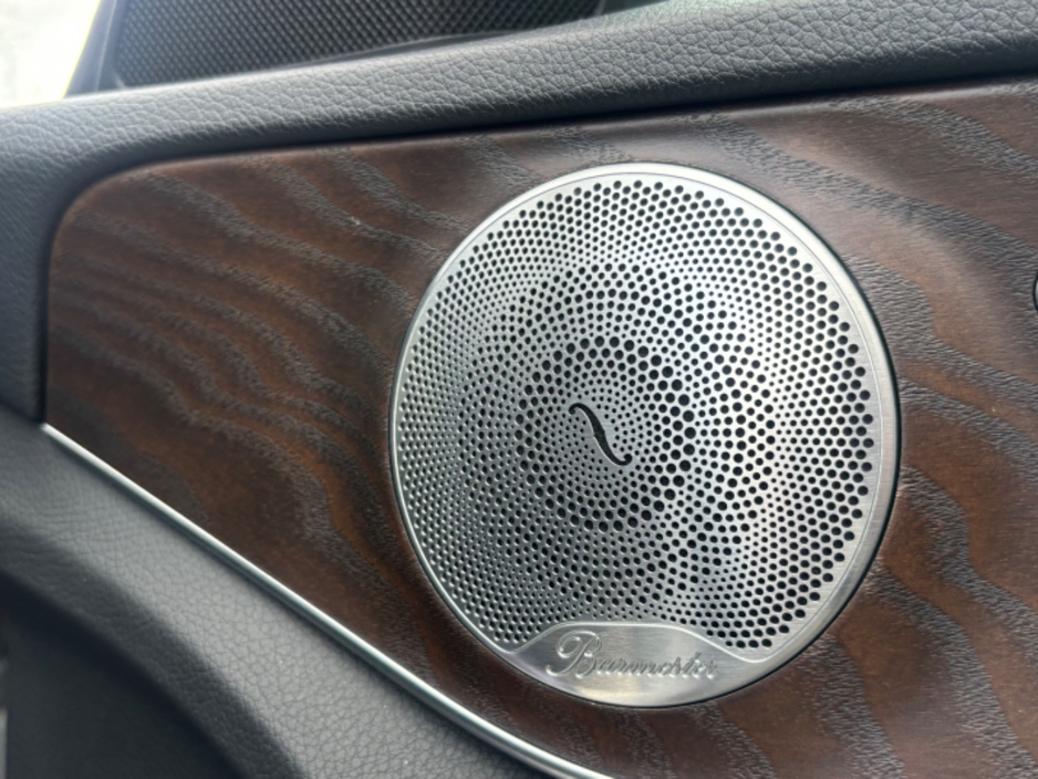 2016 Mercedes-Benz C Class - image 11