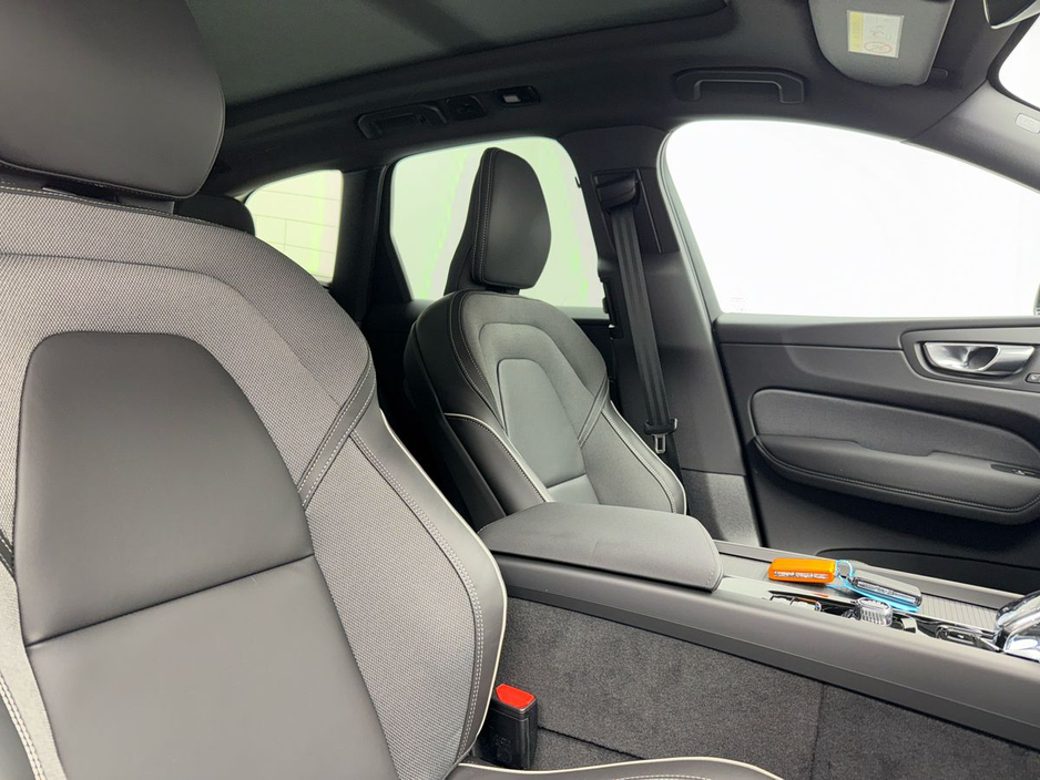 2026 Volvo XC60 - image 20
