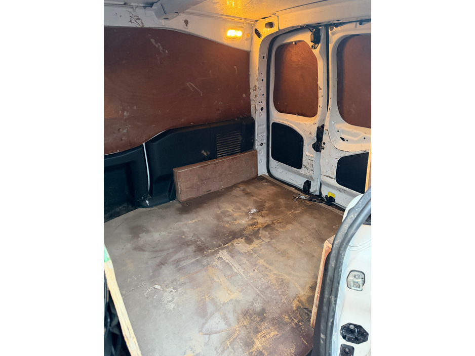 2017 Peugeot Partner PROFESSIONAL L1 BLUE HDI €8,250