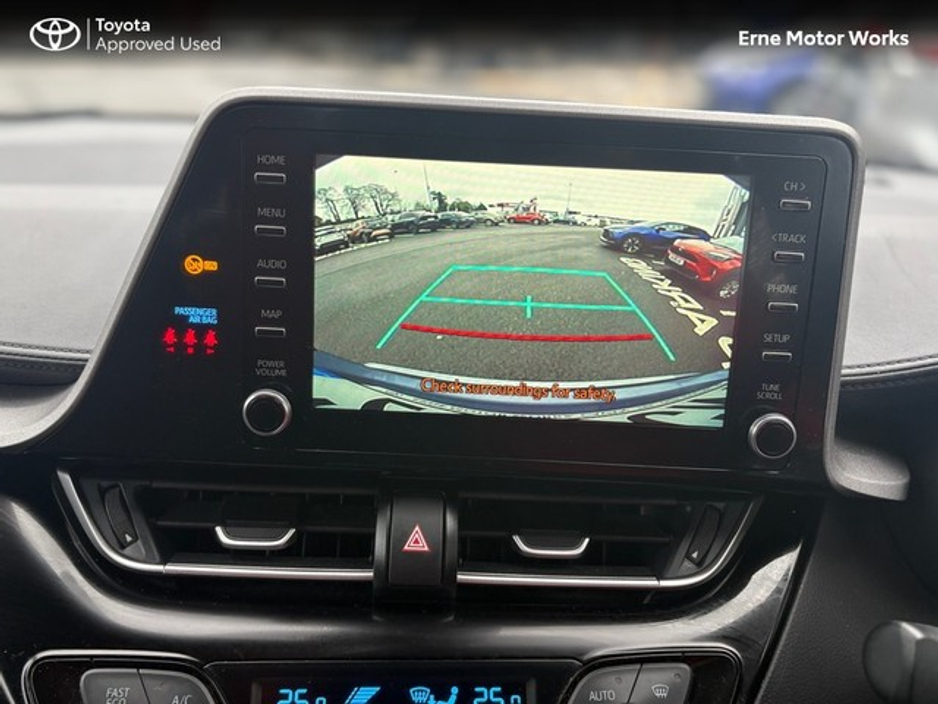 2023 Toyota C-HR C-HR HYBRID LUNA €27,950