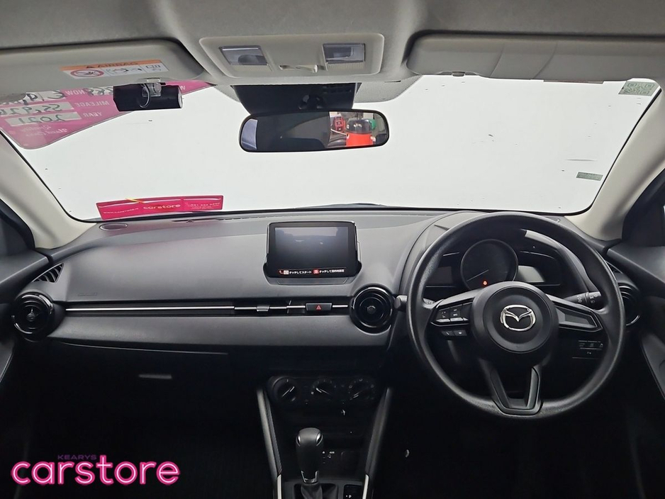 2020 Mazda Mazda2 - image 11