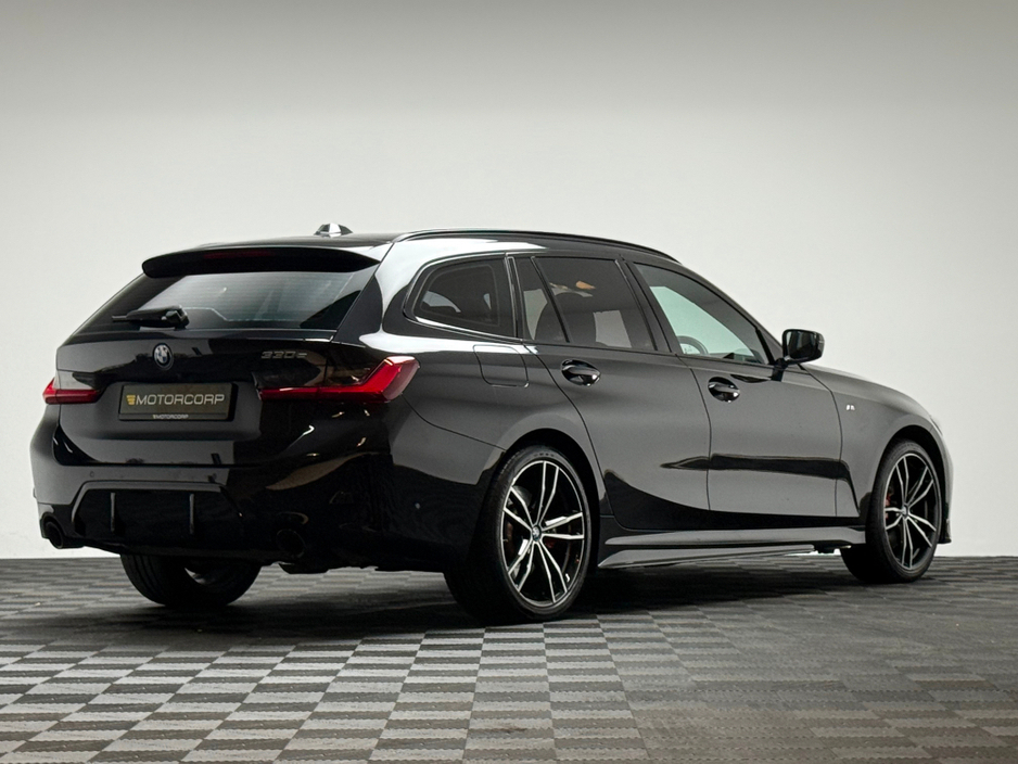 2024 BMW 3 Series - image 7