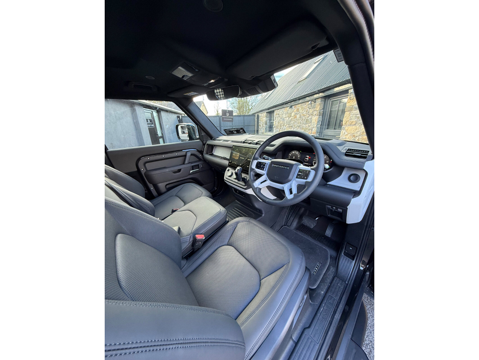 2026 Land Rover Defender - image 25