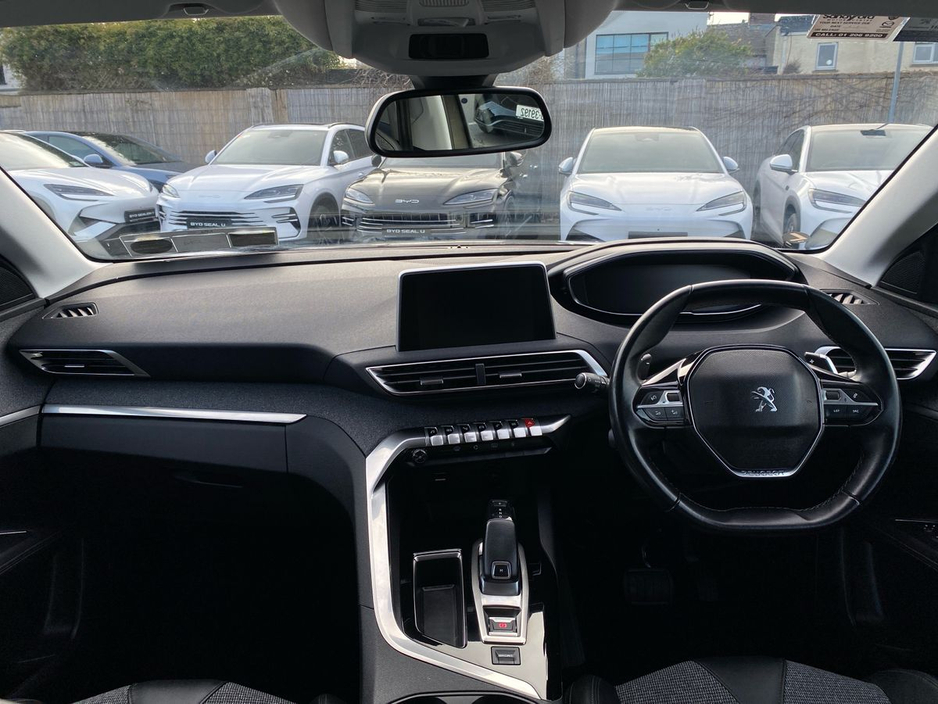 2019 Peugeot 3008 - image 15