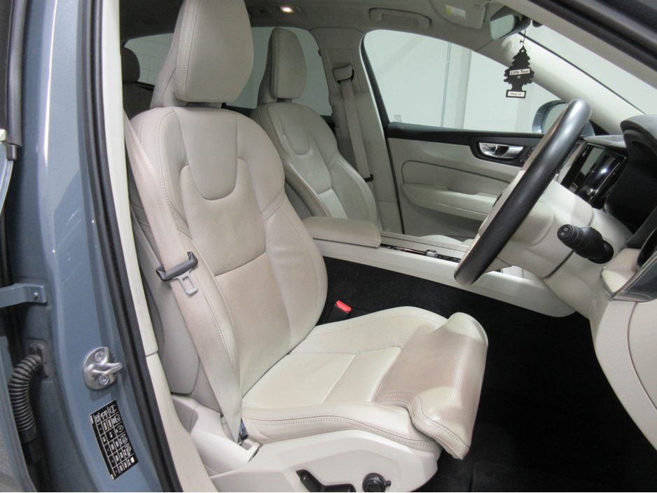 2022 Volvo XC60 T6 PHEV INSCRIPTION AUTO - FINANCE & SCRAPPAGE AVAILABLE €38,895