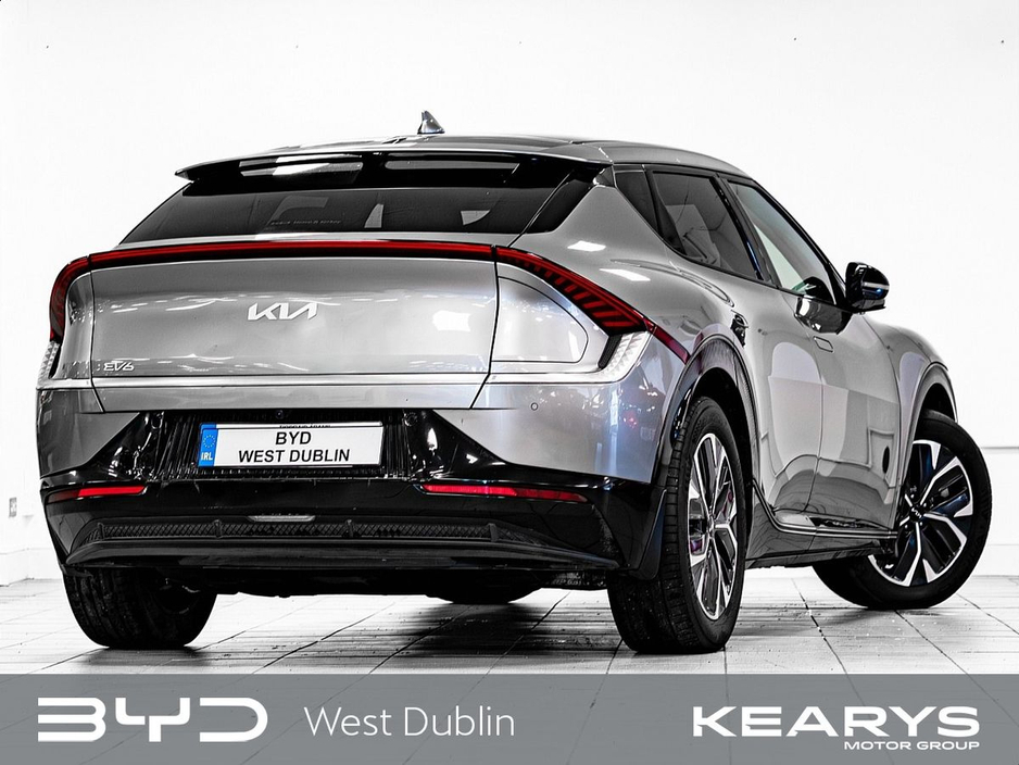 2023 Kia EV6 - image 7