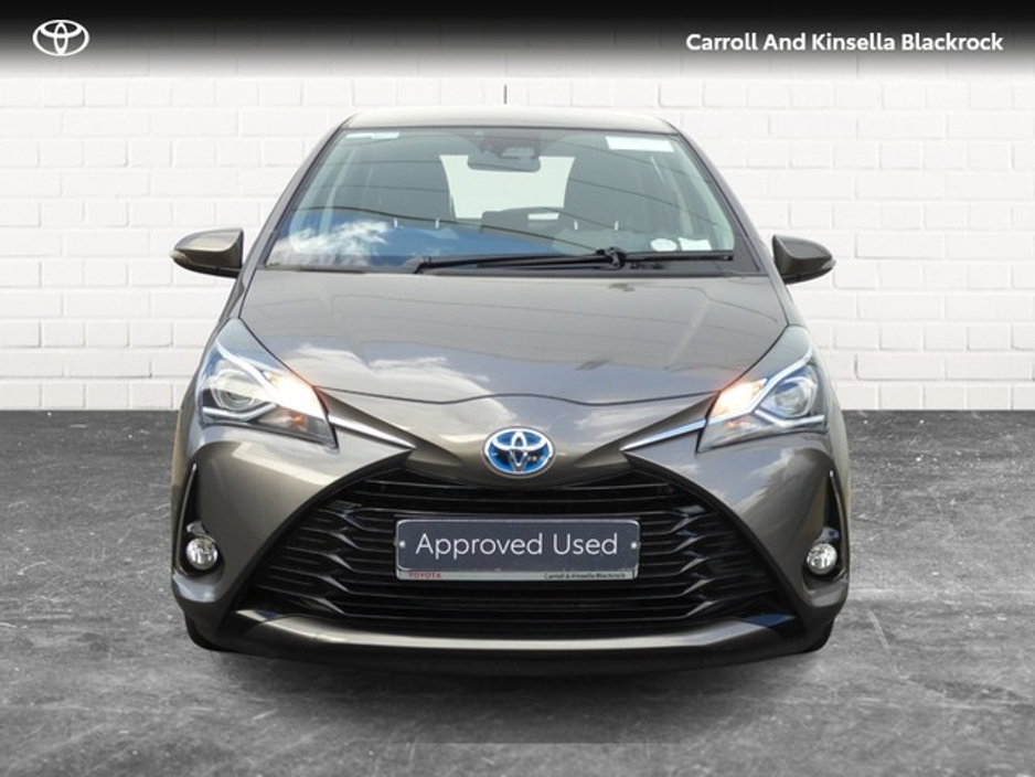 2018 Toyota Yaris Hybrid Luna €17,950