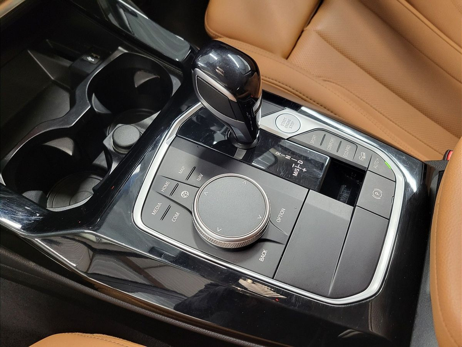 2024 BMW X3 - image 10