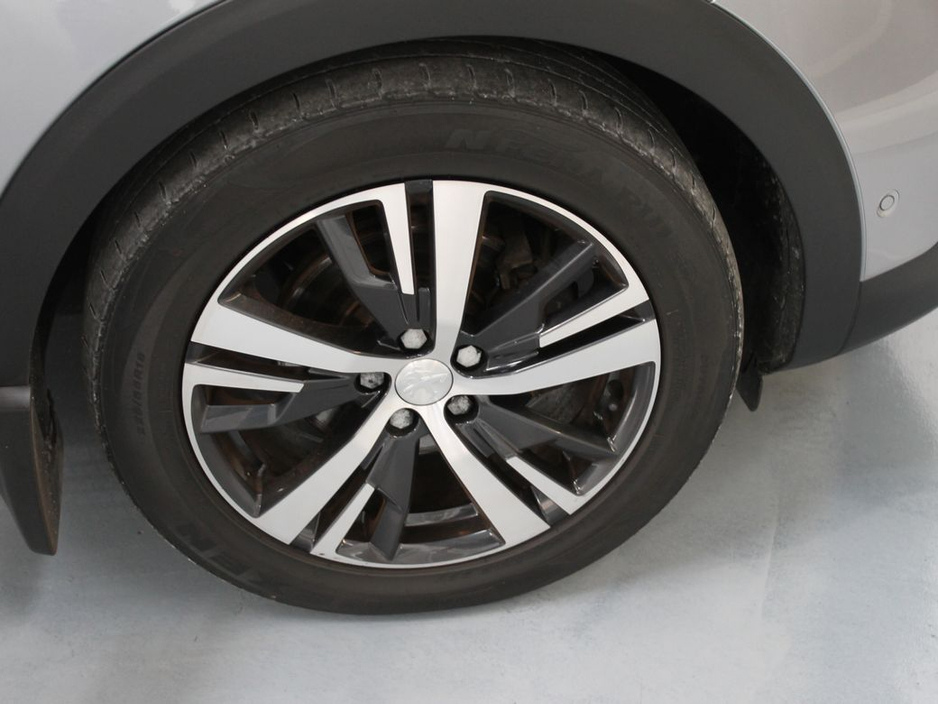 2019 Peugeot 3008 - image 27