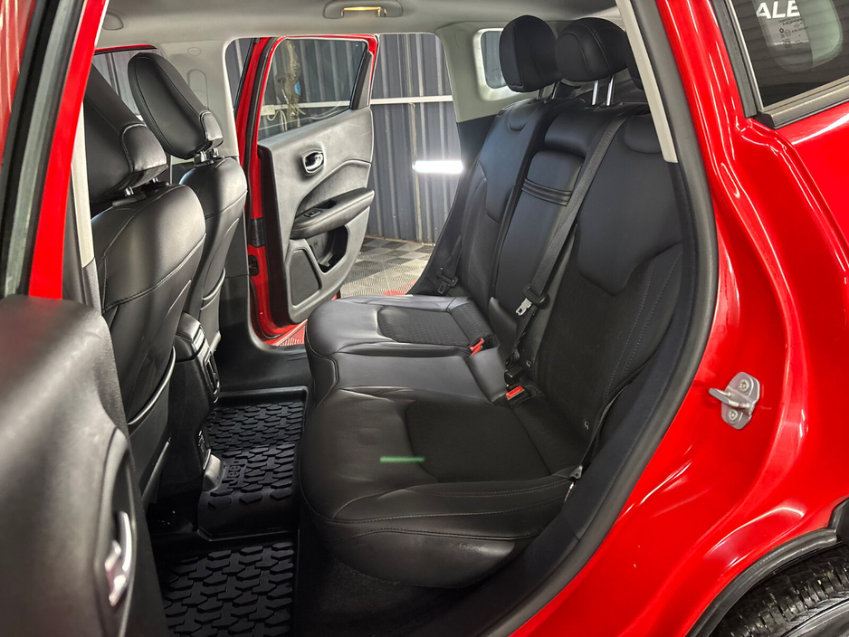 2019 Jeep Compass - image 16