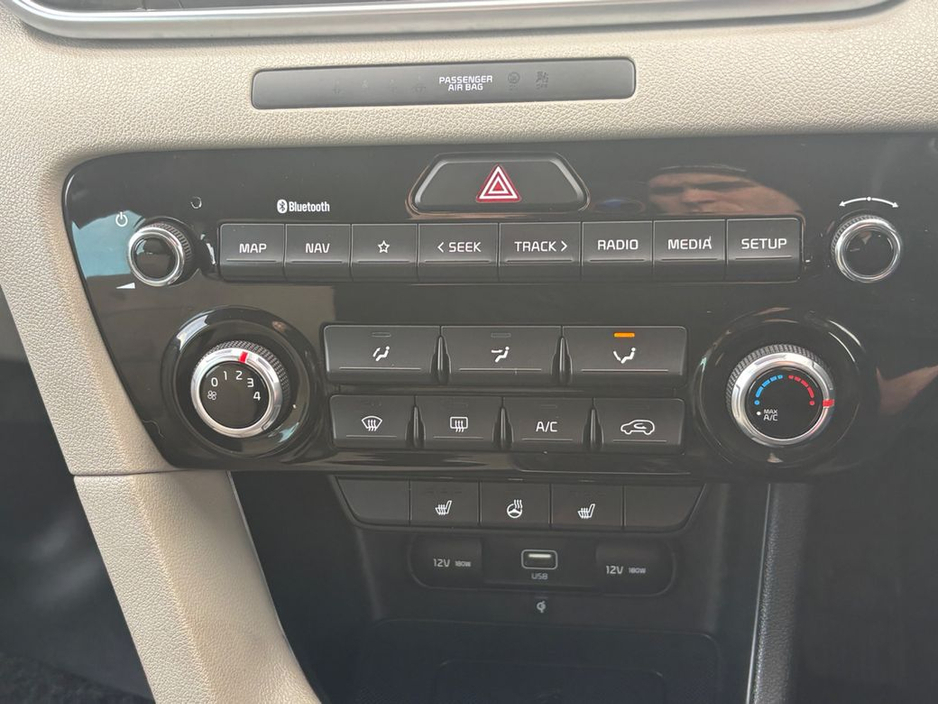 2021 Kia Sportage - image 16