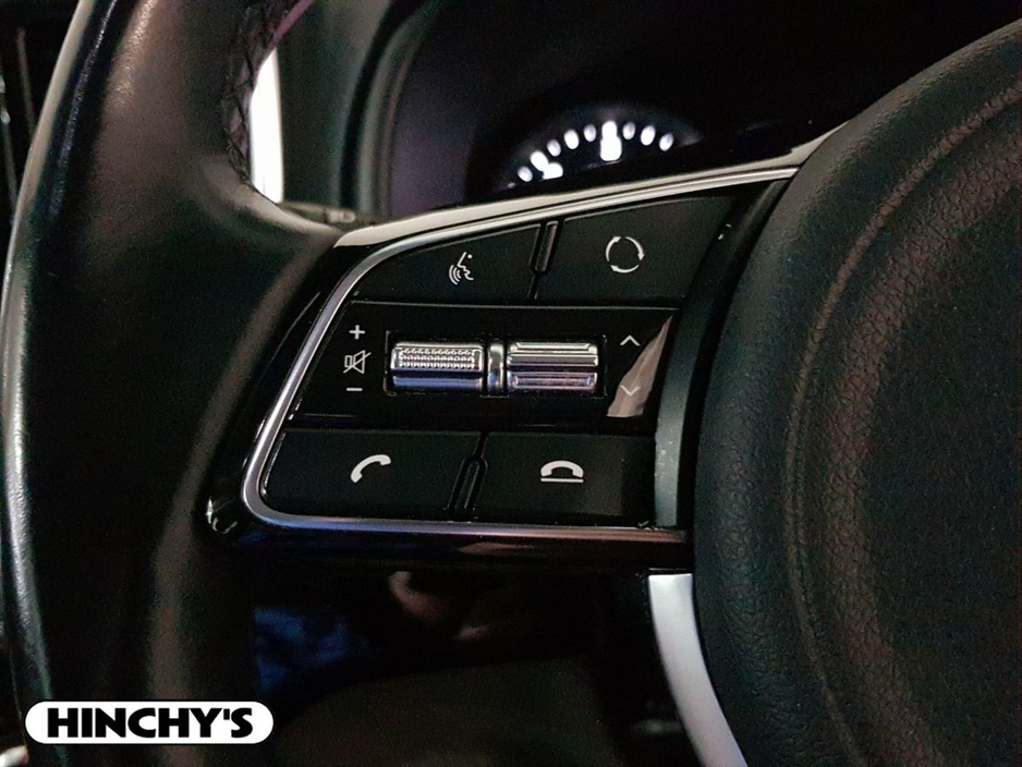 2020 Kia Sportage - image 17