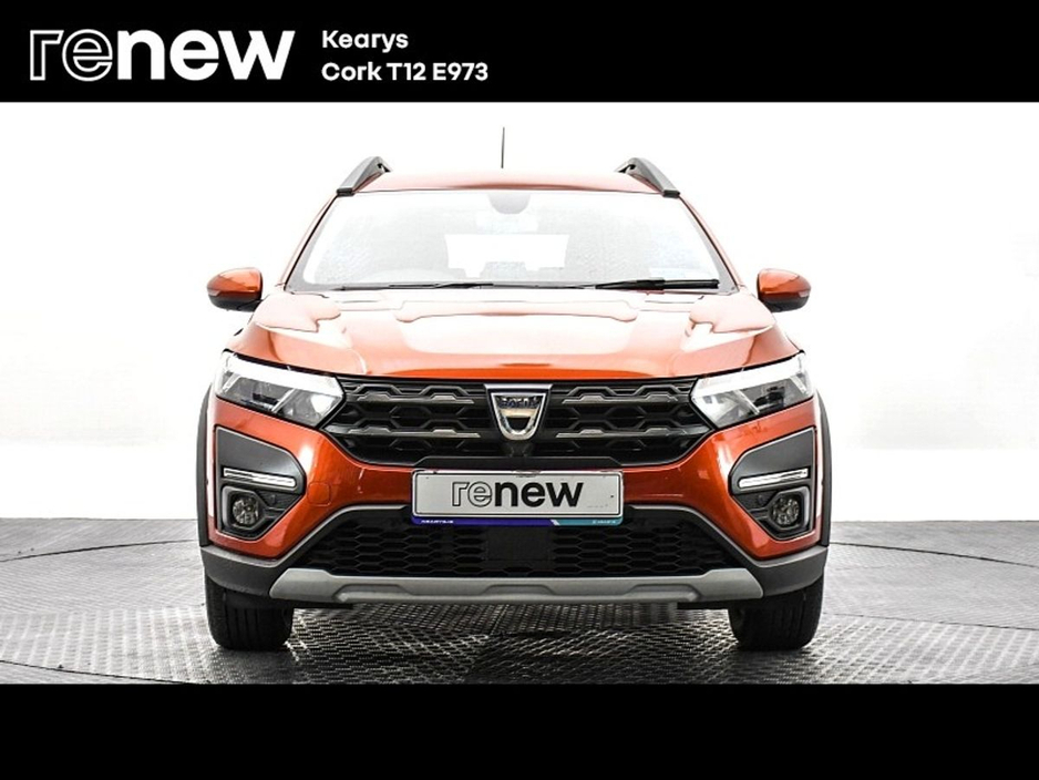 2022 Dacia Jogger Comfort TCe 110 €19,900