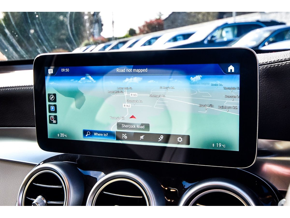 2022 Mercedes-Benz GLC Class - image 17