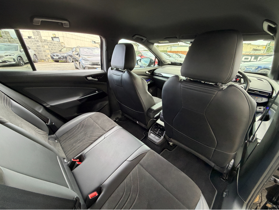 2023 Volkswagen ID.4 - image 21