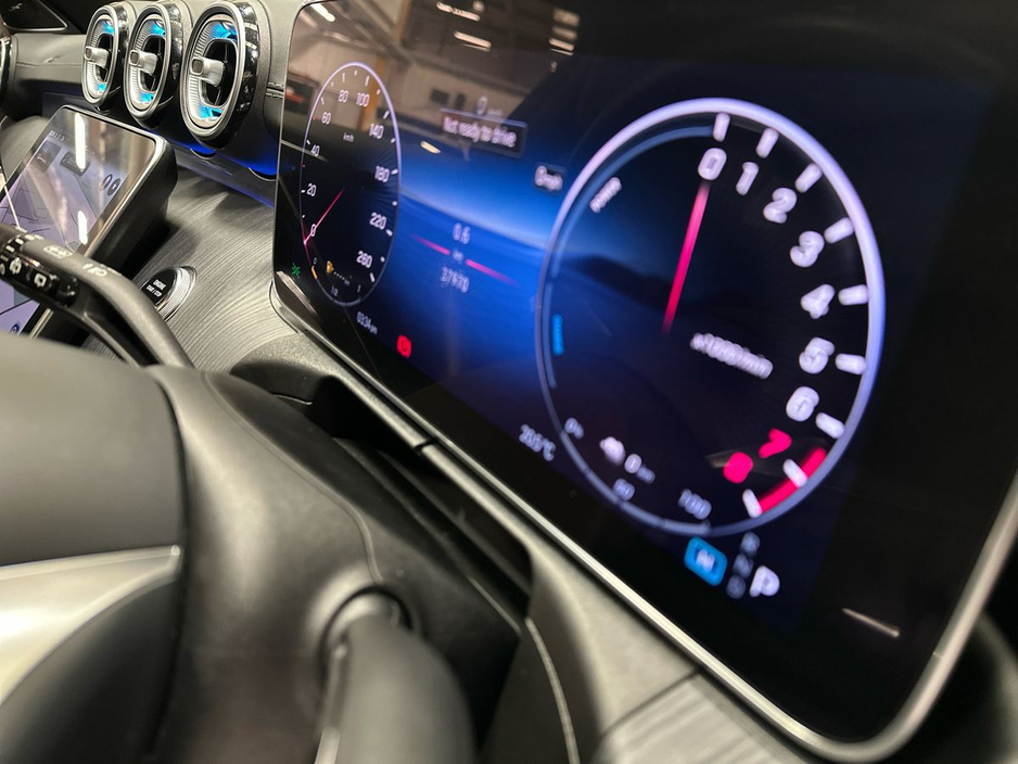 2024 Mercedes-Benz C Class - image 18