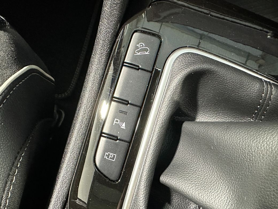 2023 Kia Sportage - image 21