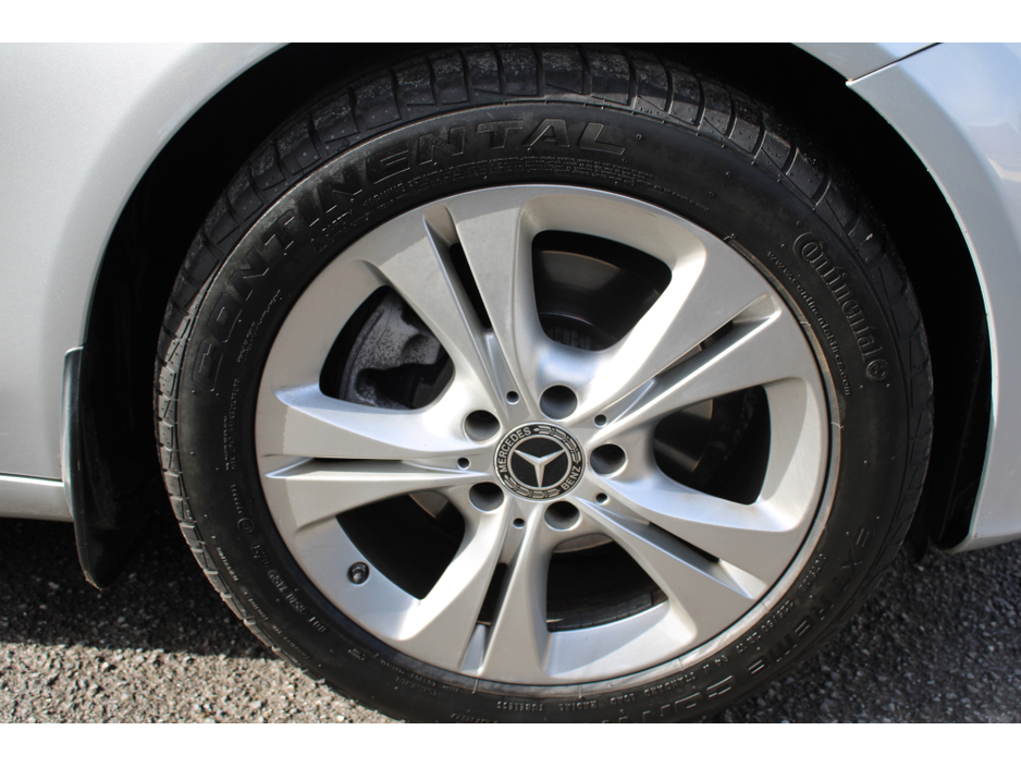 2017 Mercedes-Benz C Class - image 10