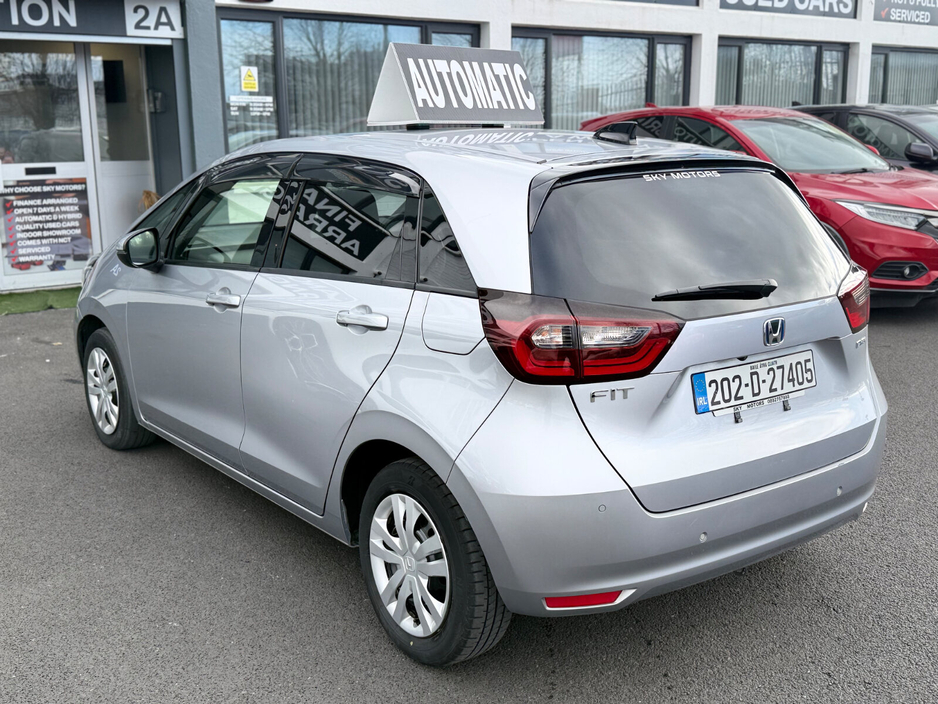 2020 Honda Fit - image 6