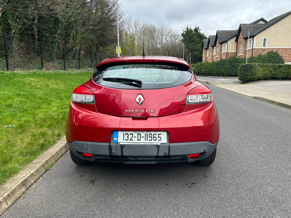 2013 Renault Megane - image 4