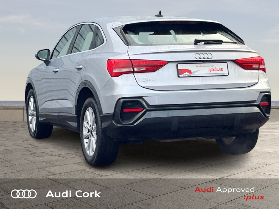 2022 Audi Q3 - image 5