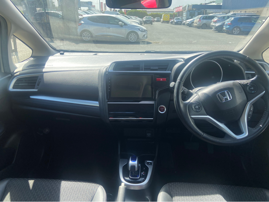 2019 Honda Fit Auto Hybrid €13,950