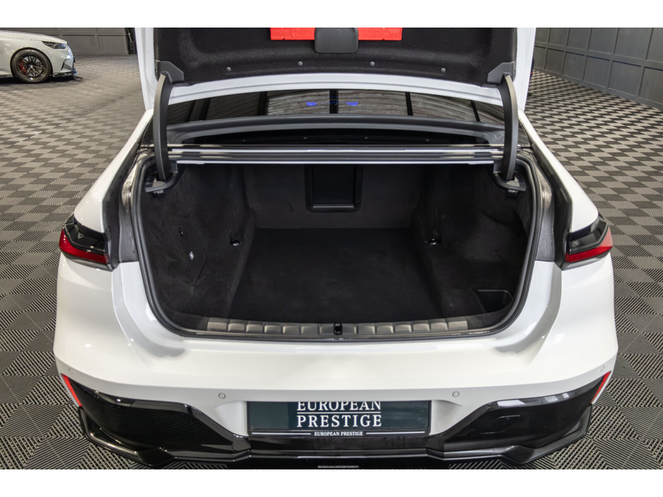 2025 BMW 7 Series  €99,950